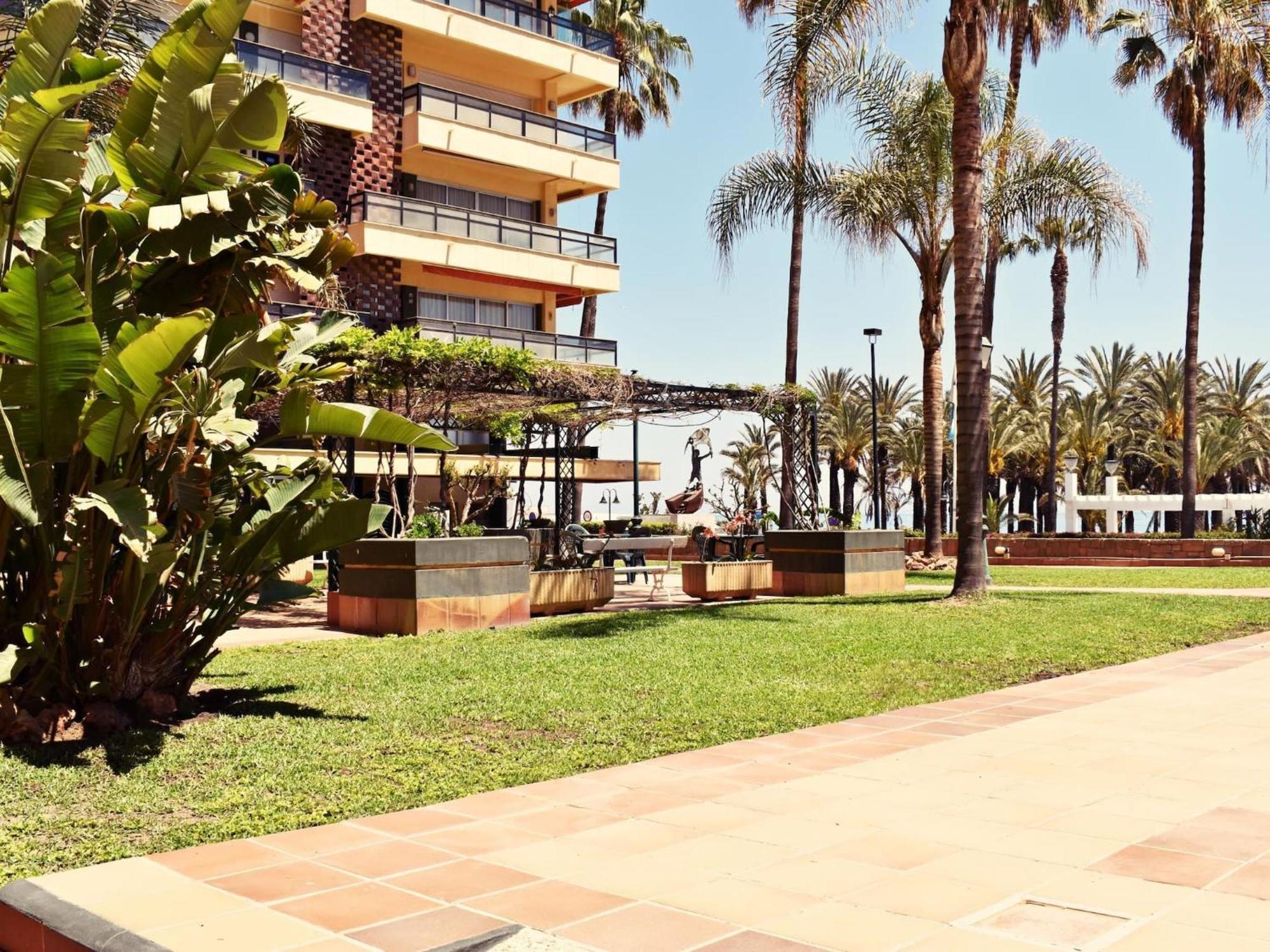 Luminoso Apartamento De 3 Dormitorios A Pie De Playa En 托雷莫利诺斯 外观 照片